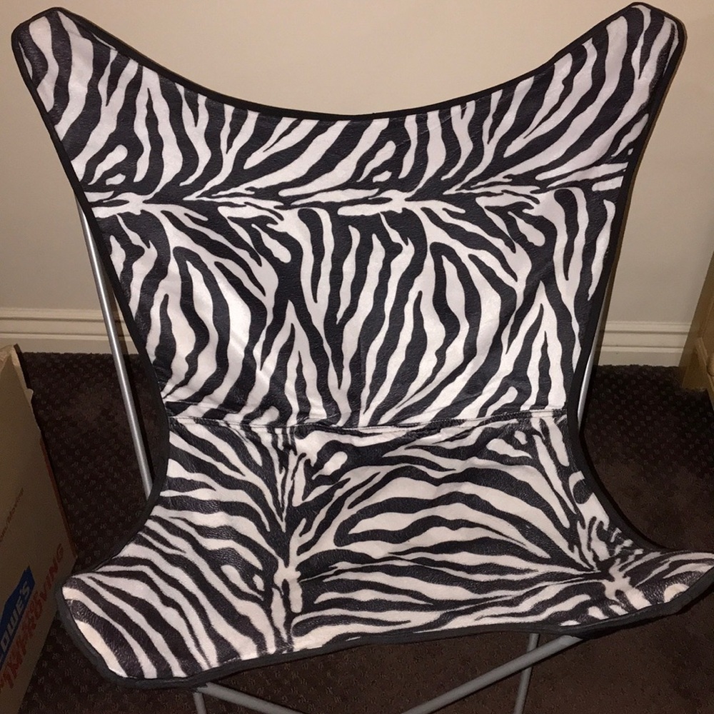 super cute zebra print fold out chair